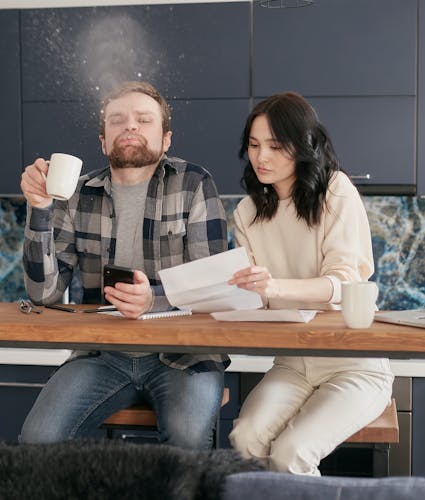 Budgetcoaching en schuldhulpverlening: wanneer is het tijd om hulp te zoeken?